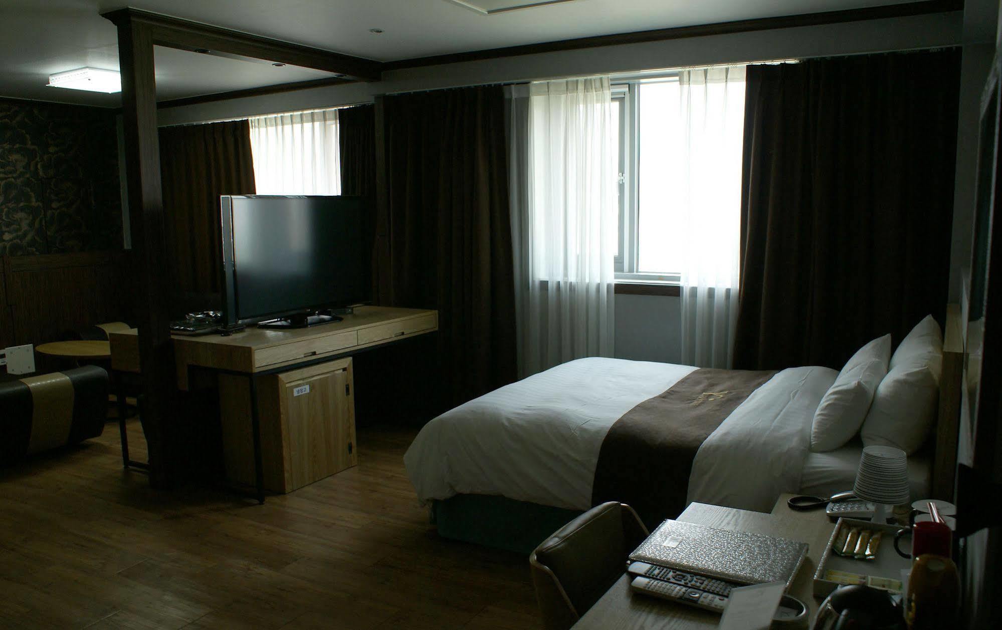 יאוסו Y Ocean Hotel מראה חיצוני תמונה