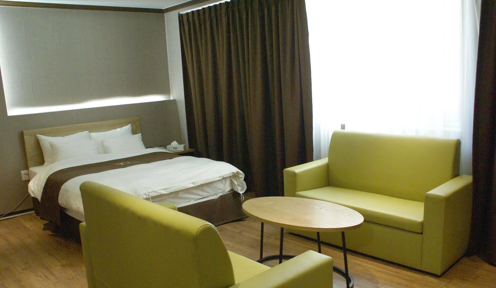 יאוסו Y Ocean Hotel מראה חיצוני תמונה